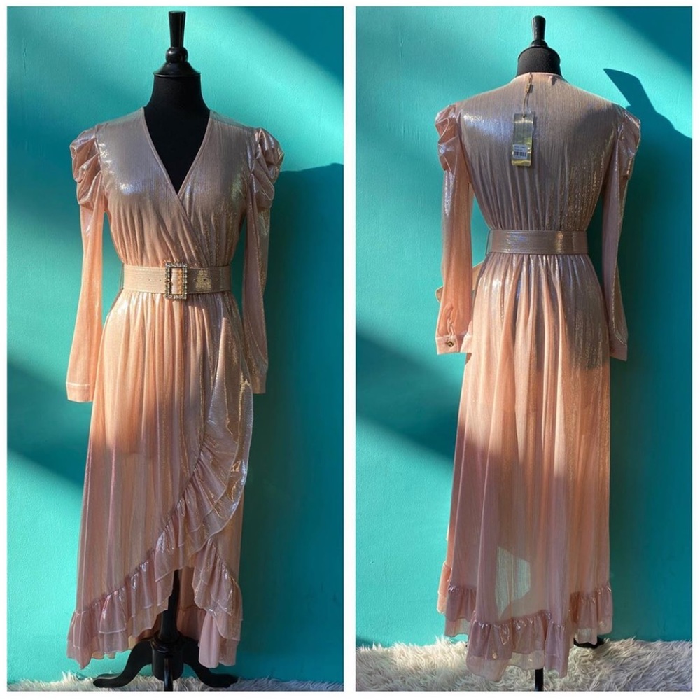 Size M dress